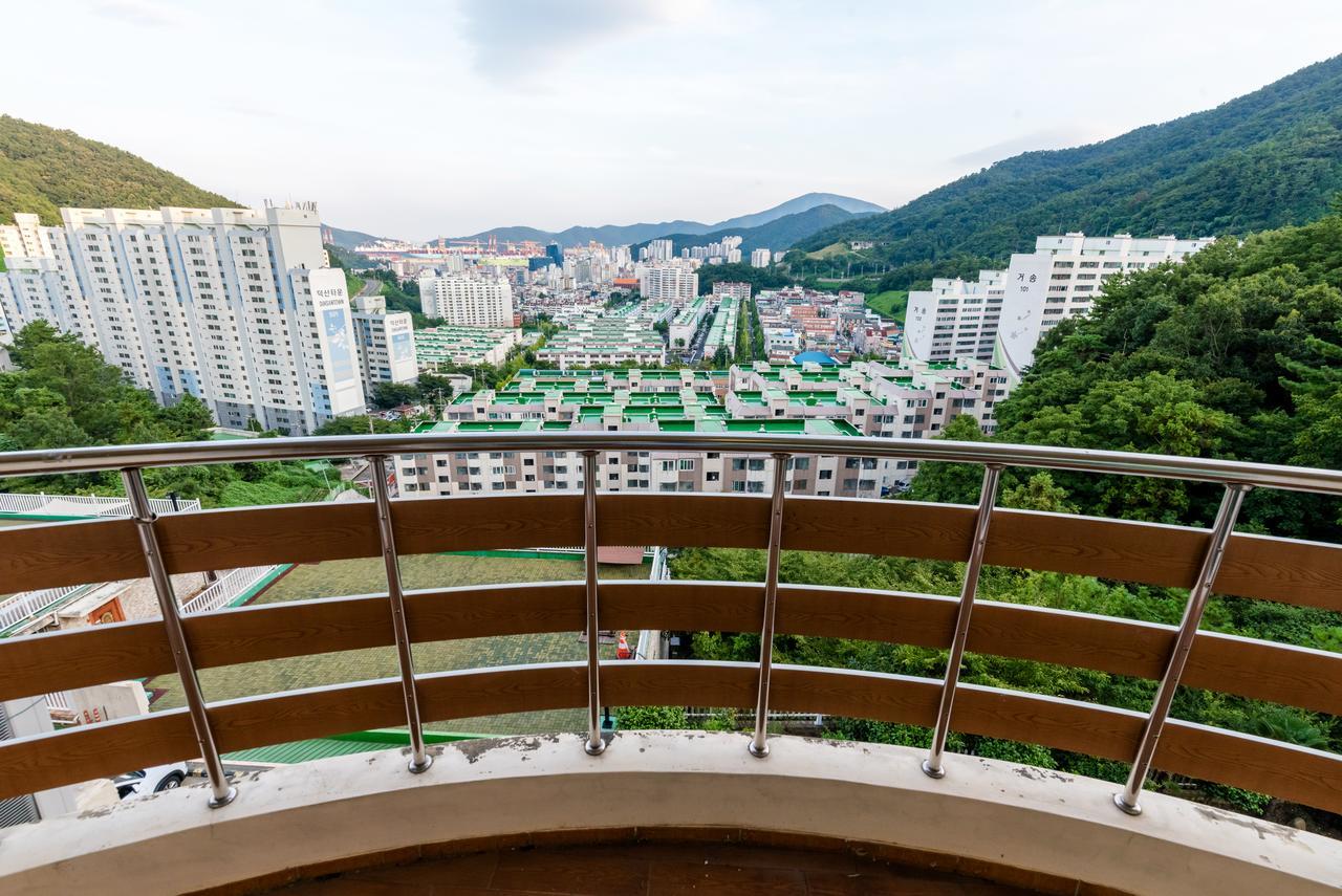 Home Fourest Resort Geoje Εξωτερικό φωτογραφία